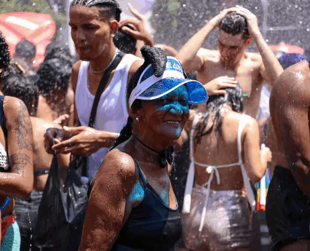 chuva e sol carnaval