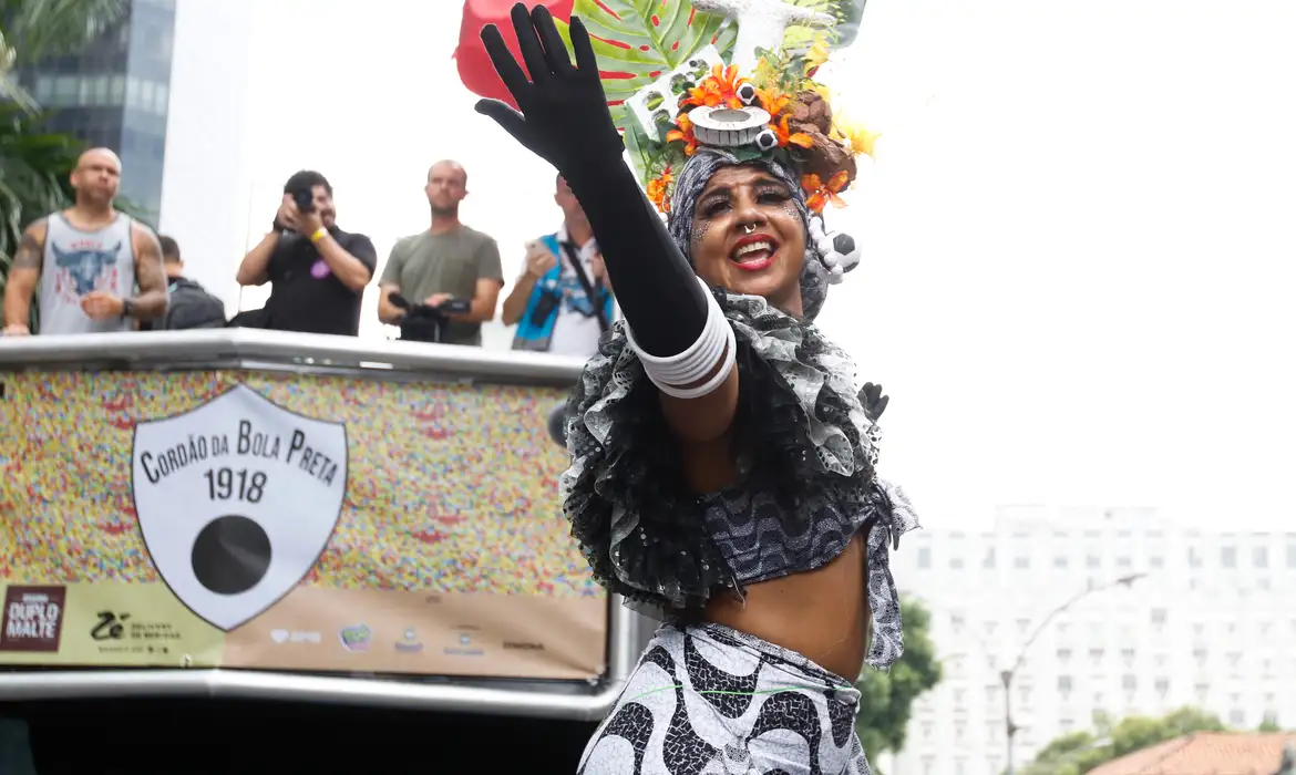 cordaao do bola preta