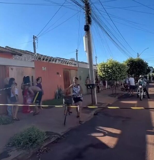 homem mata a ex-mulher e tira a própria vida