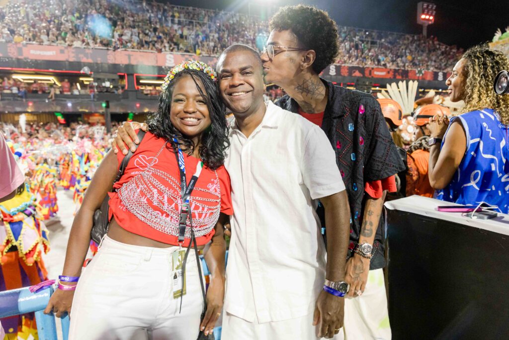 pretinho da serrinha com os filhos thaiza e tom foto renato wrobel ms fotos 9800