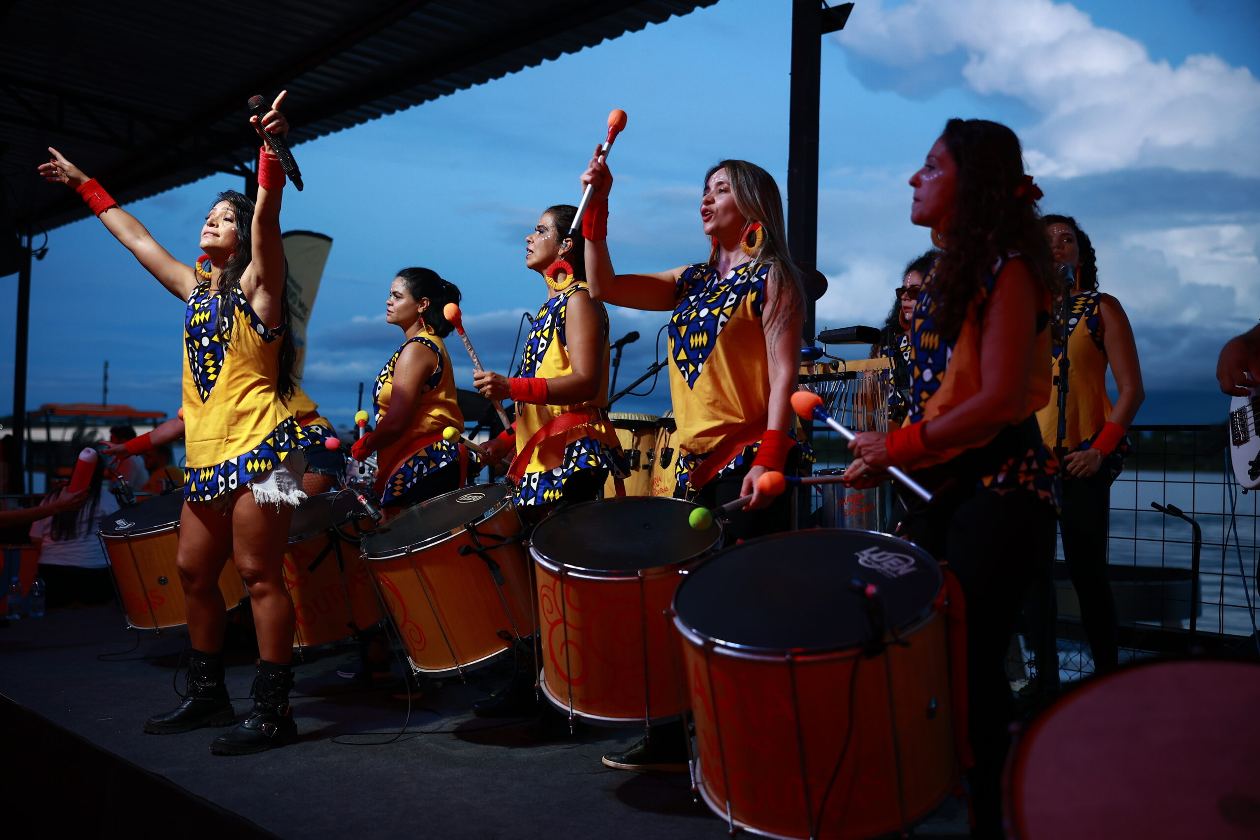 bloco maria vai casoutras