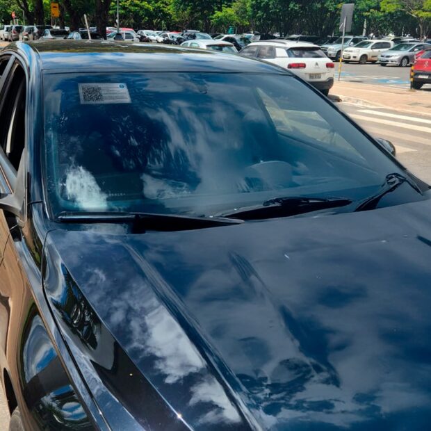 prazo para instalar qr code em carros de aplicativo termina nesta segunda (23)