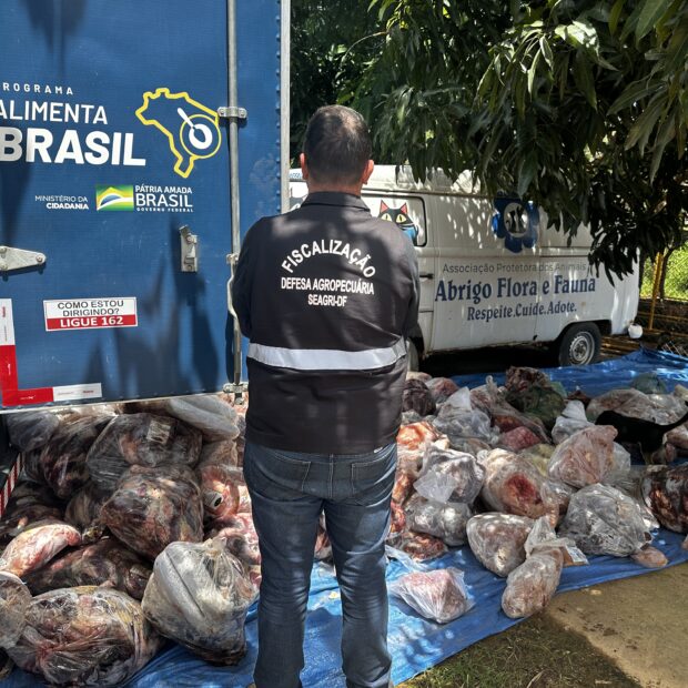 doaçao de carne a abrigo
