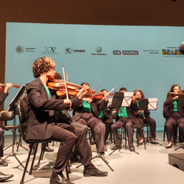 orquestra juvenil da nova acrópole em sua 18ª mostra cultural no teatro da poupex créditos divulgação nova acrópole