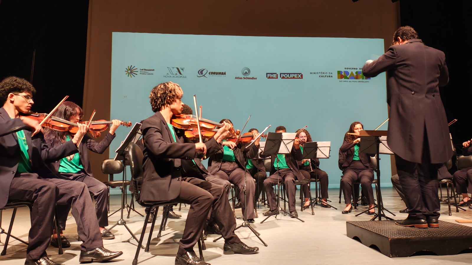 orquestra juvenil da nova acrópole em sua 18ª mostra cultural no teatro da poupex créditos divulgação nova acrópole