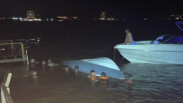 lancha virou e prendeu vítimas que morreram entre sp e mg, diz testemunha