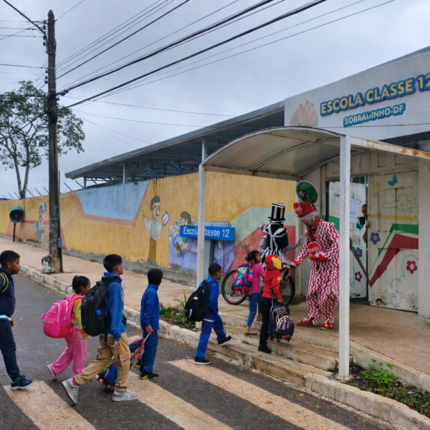 der df volta as aulas