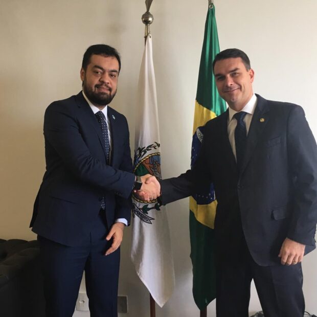 castro e flavio bolsonaro