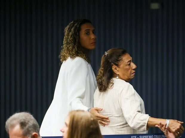 mae e irma marielle franco