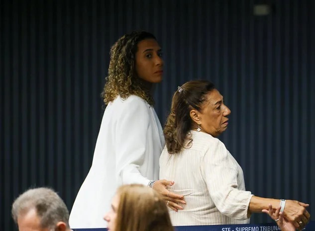 mae e irma marielle franco