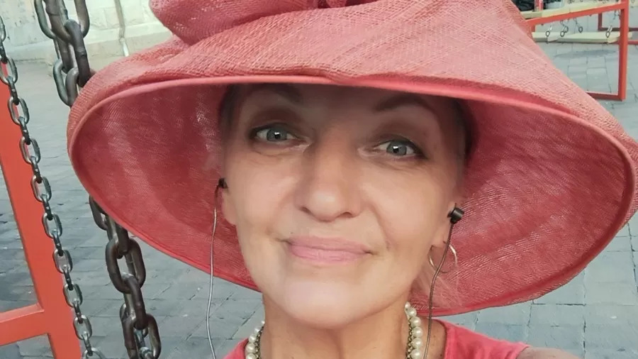 mulher condenada é presa de novo após embarcar sem passagem para itália