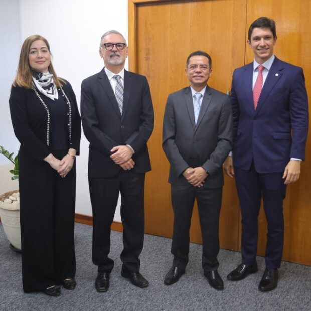 image 1000 d96956638e04a6be9d332c3c0b23b2a0