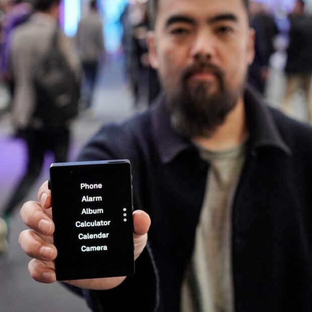 spain telecom internet ai economy mwc