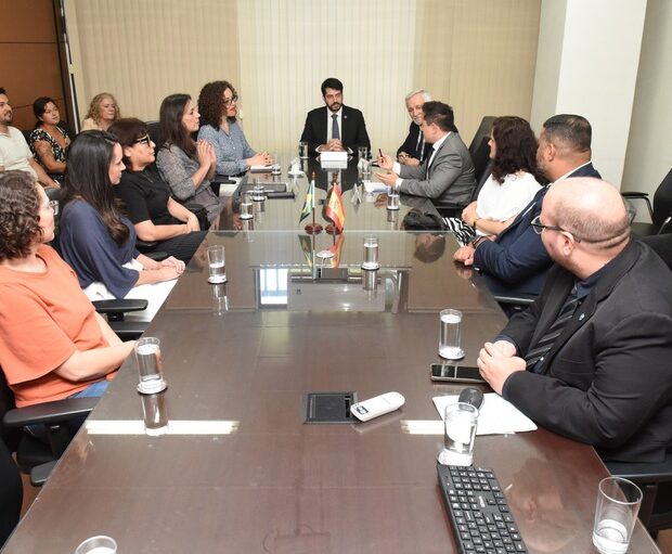 4b0fba9e d28c 4b5f a8c7 6043b65b9ffc