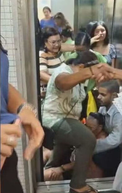 Elevador despenca em Recife