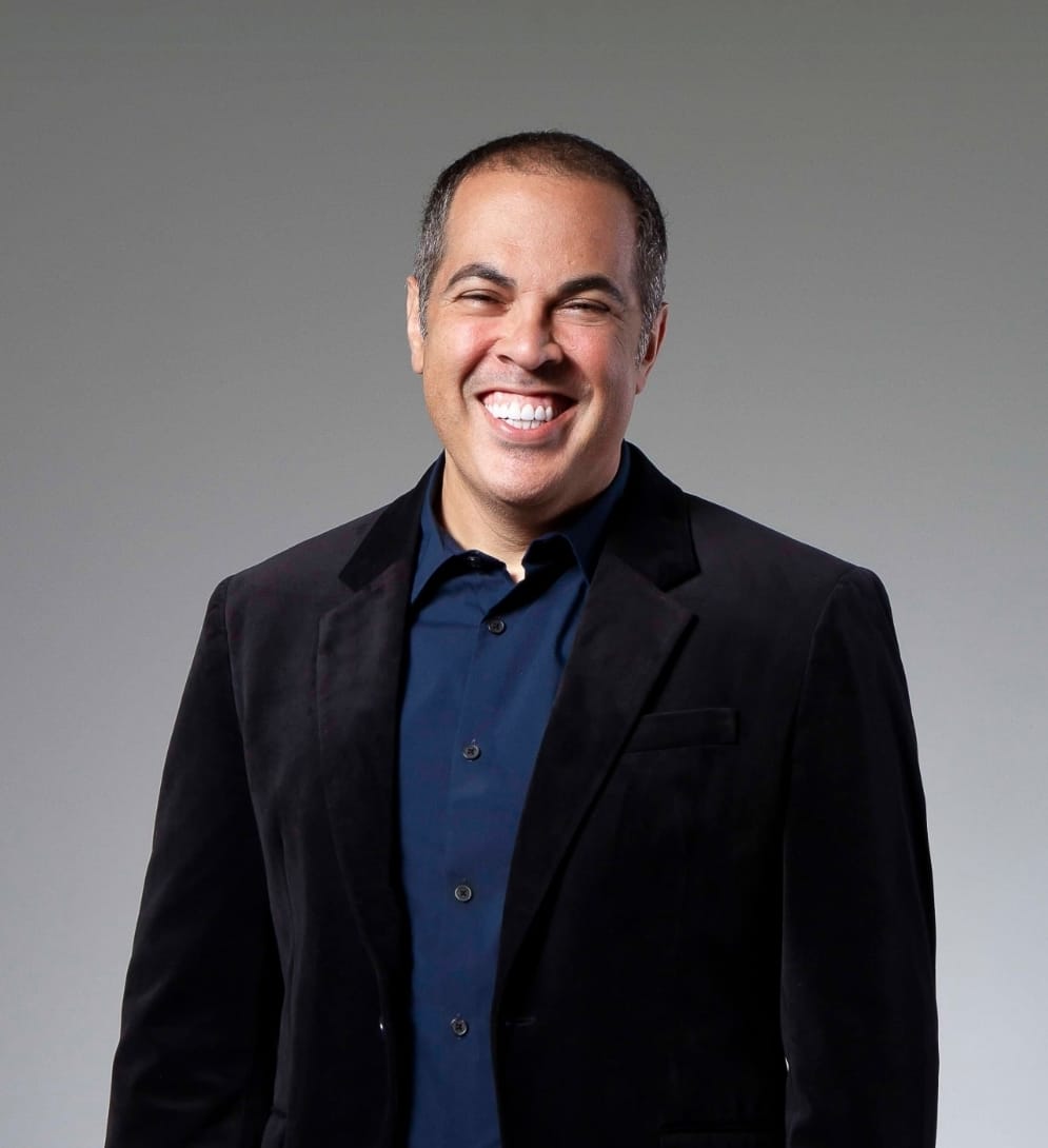 Orlando cria “Richard Harary Day” amanhã Prefeito Buddy Dyer homenageia empresário brasileiro por impacto empreendedor e comunitário Amanhã, 7 de março de 2026, Orlando celebra o “Richard Harary Day”, data oficial proclamada pelo prefeito Buddy Dyer para honrar o empresário brasileiro. Chegando aos EUA aos 18 anos vindo do Brasil, Harary estudou na University of Central Florida e construiu uma trajetória marcada por visão empreendedora e atuação comunitária na Flórida Central.