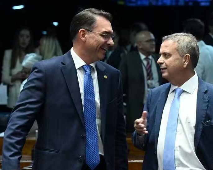Flávio Bolsonaro e Rogério Marinho