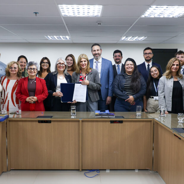 foto acordo senado e seedf felipe de noronha (1)