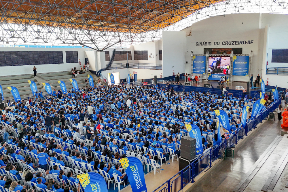 renovadf conclui ciclo com 1.772 alunos e 136 equipamentos públicos recuperados