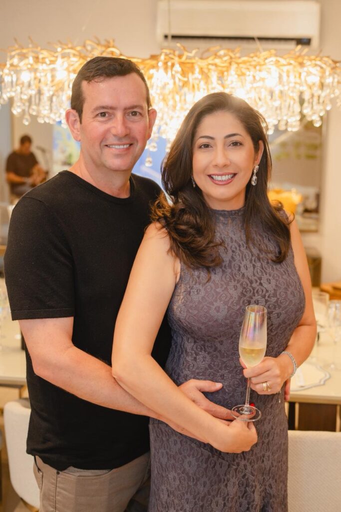 Casal de empresários José Ozelho e Giuliana Trajano