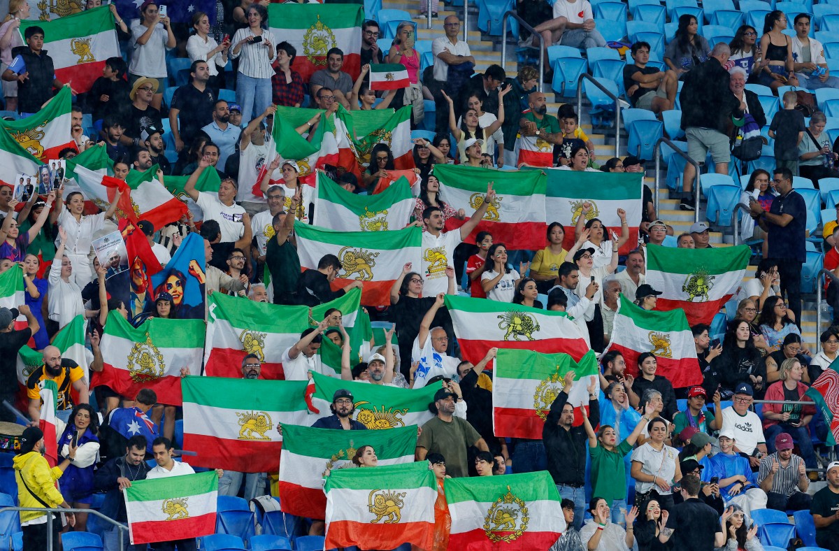 iran torcida estadio