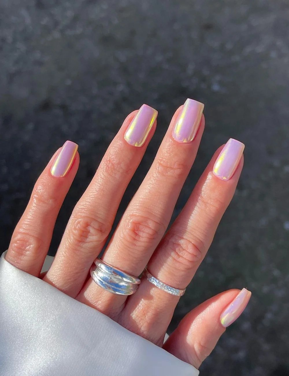 unhas rosa perola
