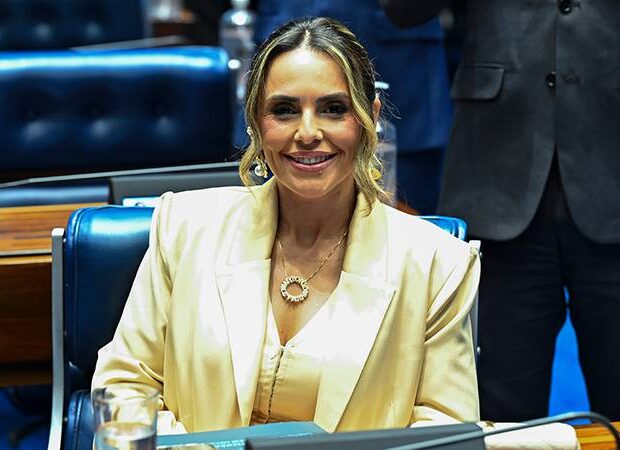 214f8003 d126 49e3 8f8d 257905933137