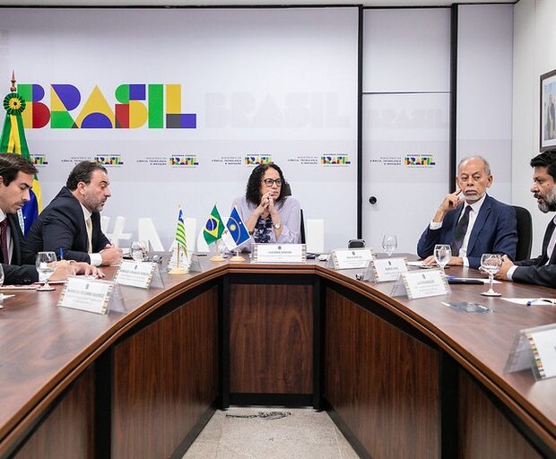 617b851e 29bf 408e b370 fe4bec978d39