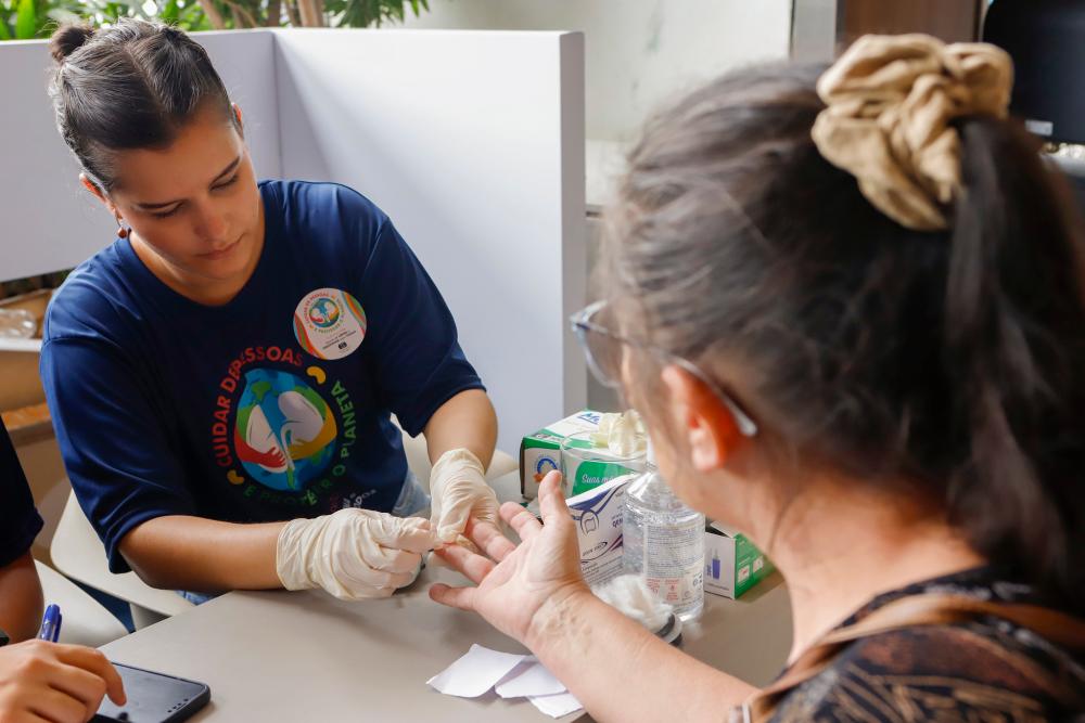 dia mundial do rim ação no shopping conjunto nacional foto jhonatan cantarelle agência saúde df 2