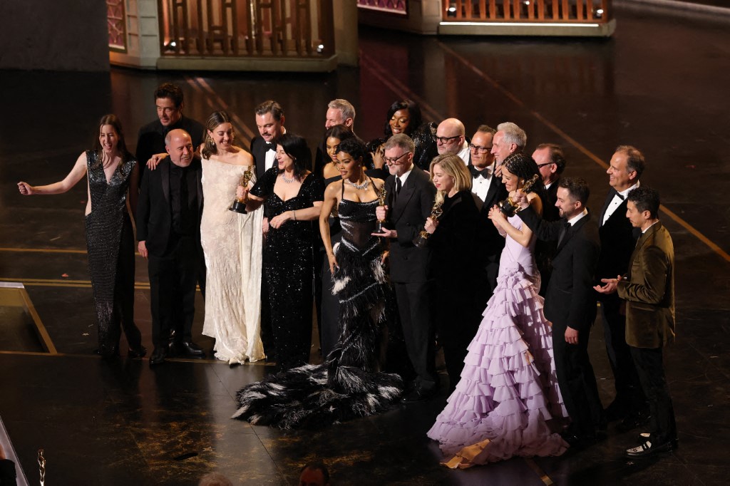 Uma Batalha Após a Outra domina o Oscar 2026 em noite de vitórias históricas; confira os vencedores