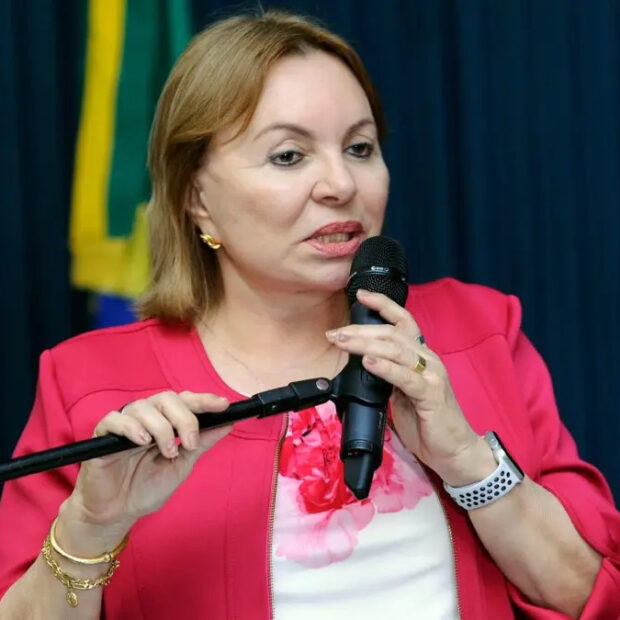 gorete pereira foto cleia viana cama arquivo.jpg 1 (1)