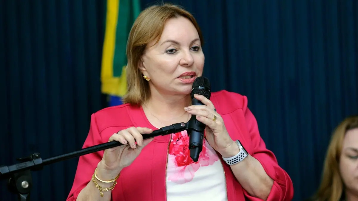 gorete pereira foto cleia viana cama arquivo.jpg 1 (1)