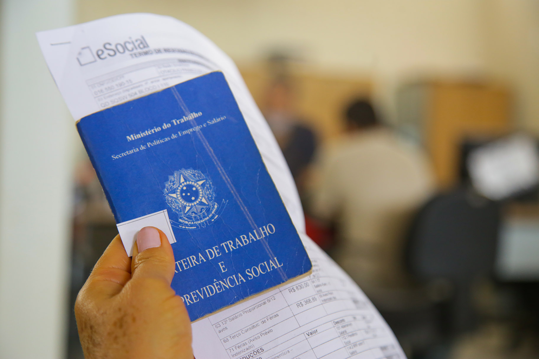 carteira de trabalho desemprego emprego