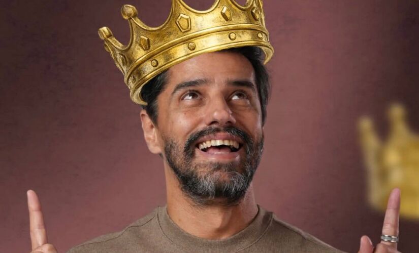 photo 5017323762776476638 y