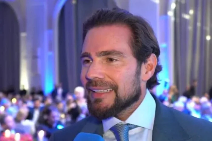 Abraji repudia ataques contra jornalista após infográfico sobre conexões de Vorcaro