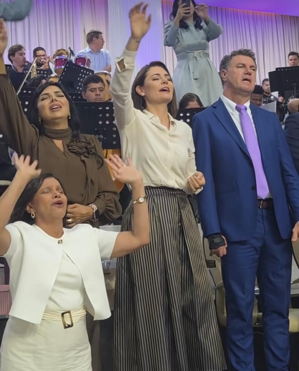 Festa de Michelle vira evento político, mesmo sem Flávio