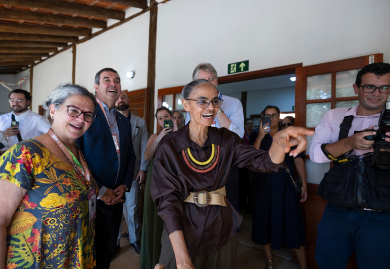 77f9e371 8402 4cac 863c 9c03a69aa3c4