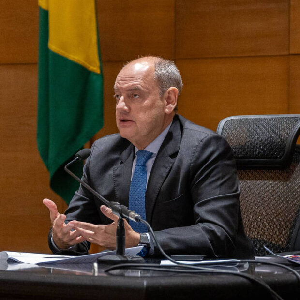 'presidente de tribunal não está preparado para ser governador', diz interino do rj