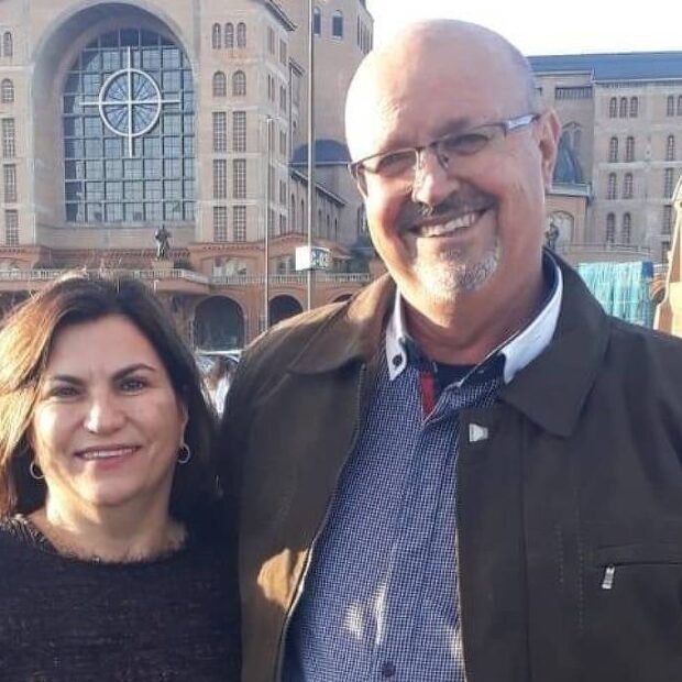 prefeito do interior de sp e primeira dama morrem em acidente de carro