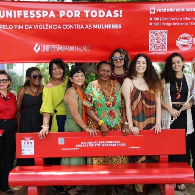 manifestaçã violência contra a mulher