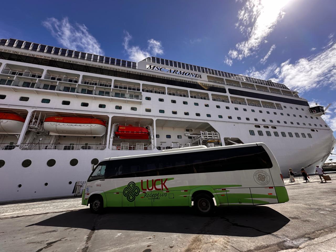 Maceió recebe temporada de cruzeiros e a Luck Receptivo há 65 anos garante que ninguém se perca na orla