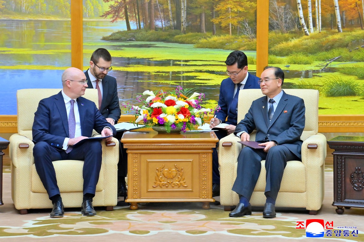 nkorea russia politics media