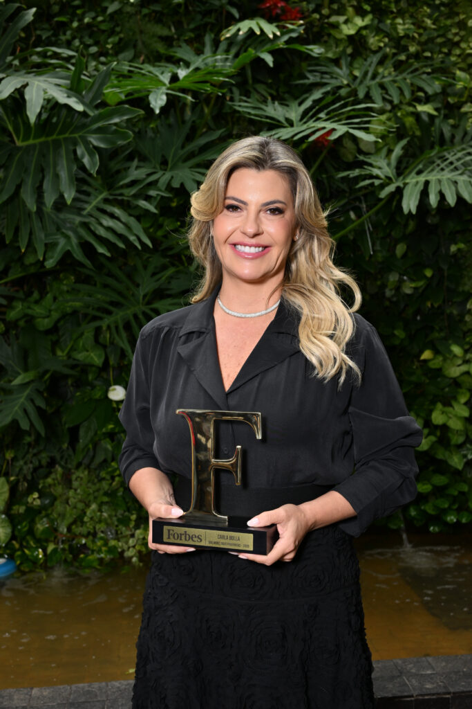 carla bolla créditos lu prezia