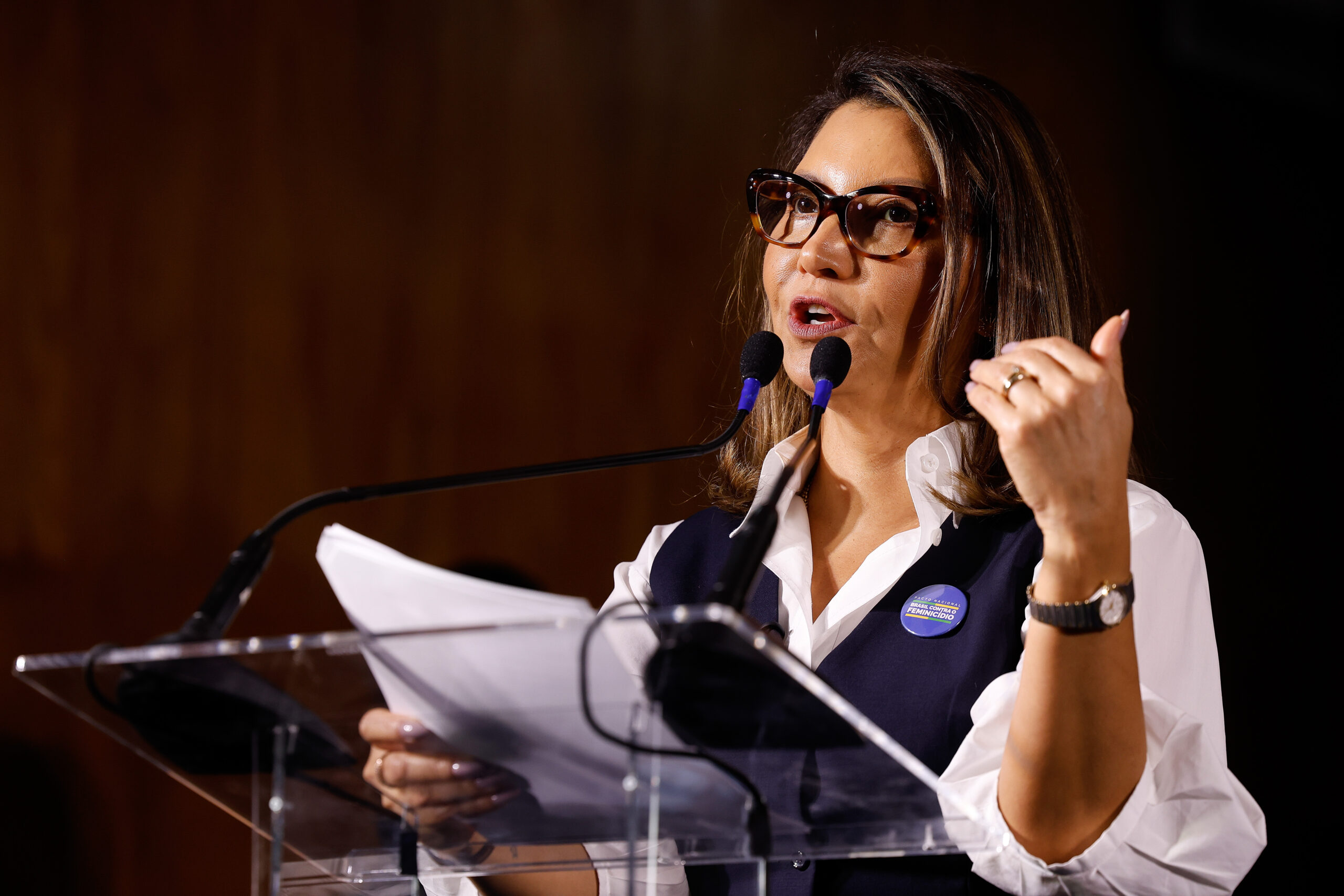 debate sobre ações empresariais de enfrentamento à violência