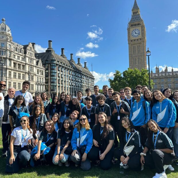estudantes pontes para o mundo 2025 foto jotta casttro foto capa (1)