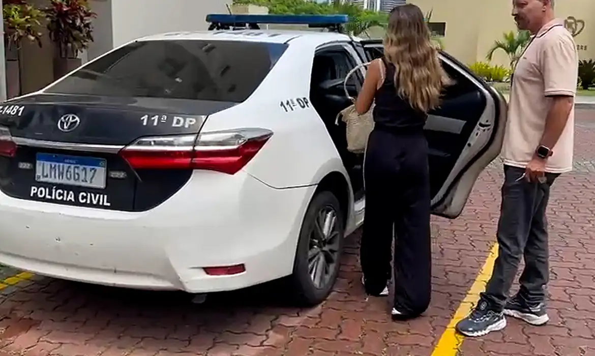 Advogada argentina ré por injúria racial no Rio retorna à Argentina