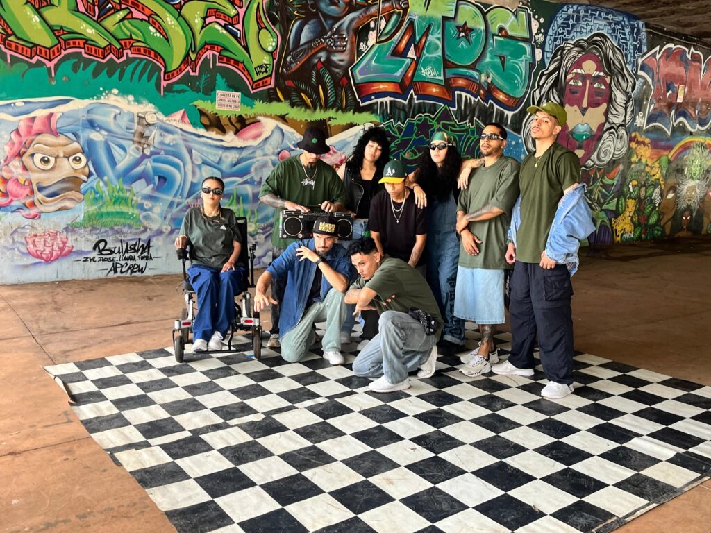 o grupo natural rockers comana o espetáculo (2)