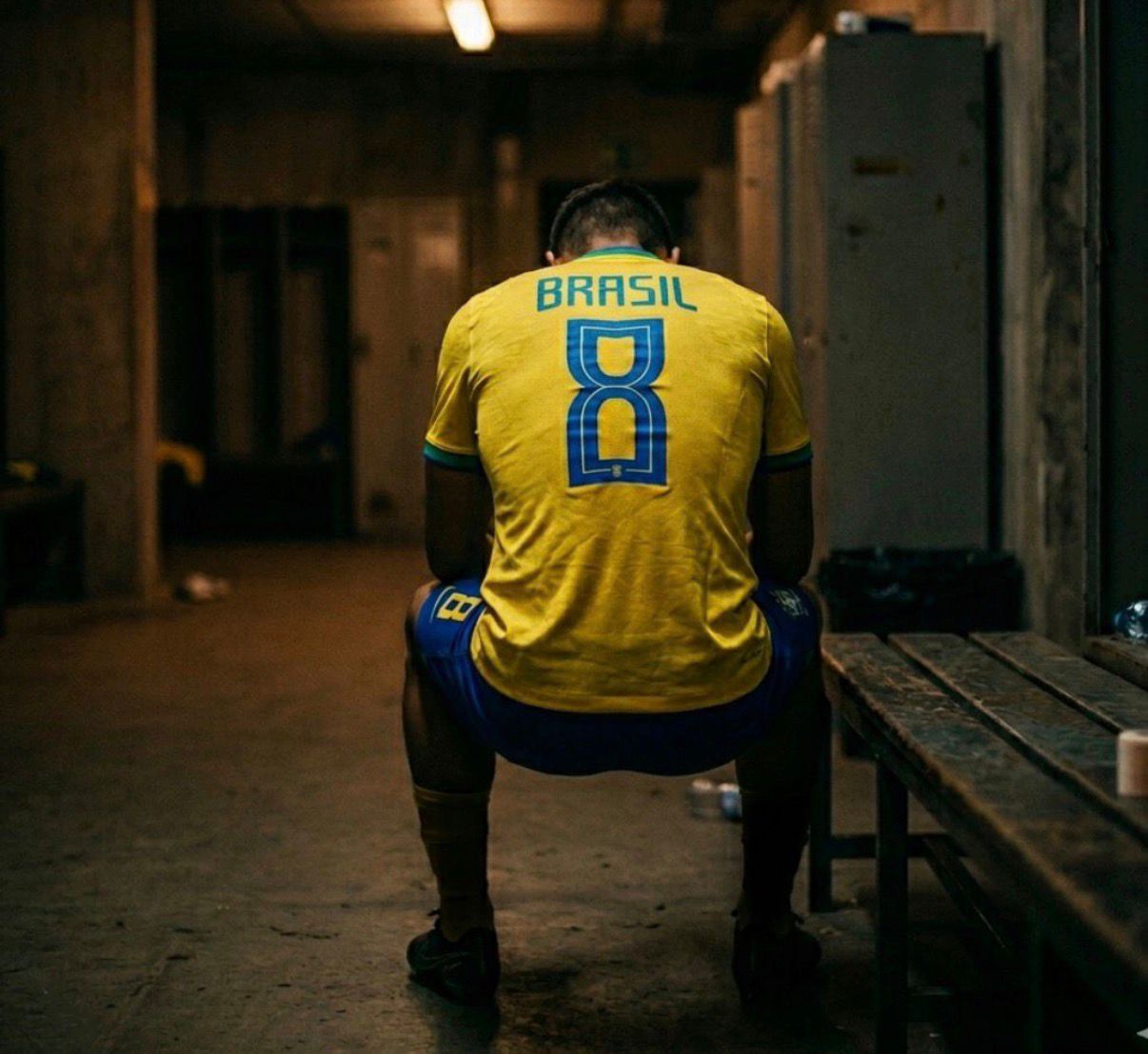 Ancelotti termina testes e descobre que o Brasil deixou de produzir aquele “Camisa 8”