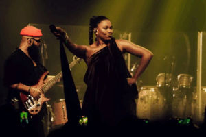 1 luedji luna canta sade 02 foto camomila producoes 11179114