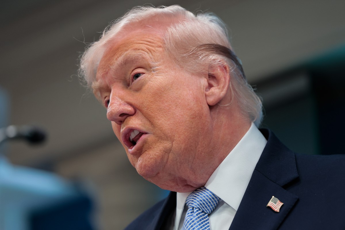 Trump diz que preço da gasolina vai voltar a cair e que pode reduzir tropas na Espanha e Itália